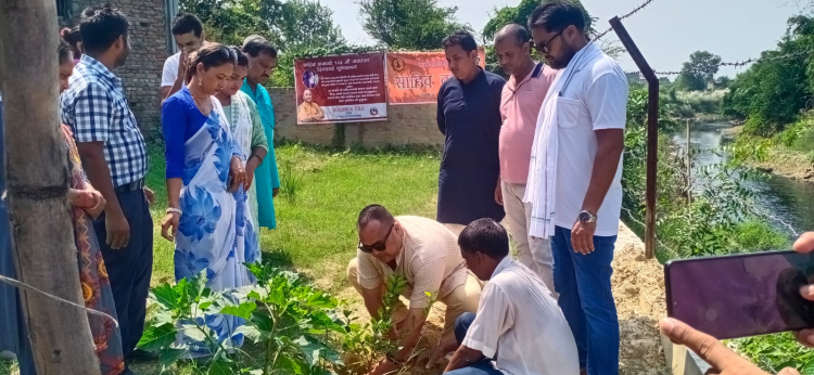 साहिब बाबाको अवतरण दिवसमा वृक्षरोपण र स्वास्थ्य शिविरको आयोजना 