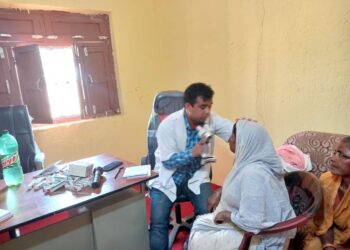 बसडिलवाकाे आँखा शिविरमा ४३ जनामा देखियो मोतियाबिन्दुको समस्या