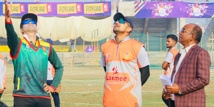 वीरगन्जमा जारी प्रो–क्लब टि–२० क्रिकेटमा आर्मीले ब्याटिङ गर्दै