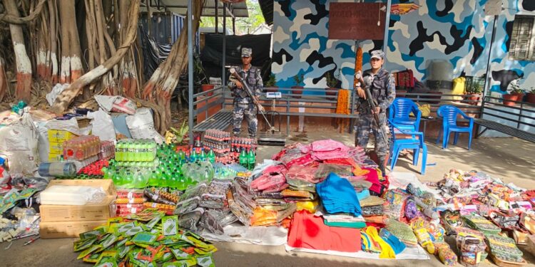 सशस्त्र प्रहरी पर्साले बरामद गरेको १५ लाख ३४ हजारको सामान भन्सार बुझायो