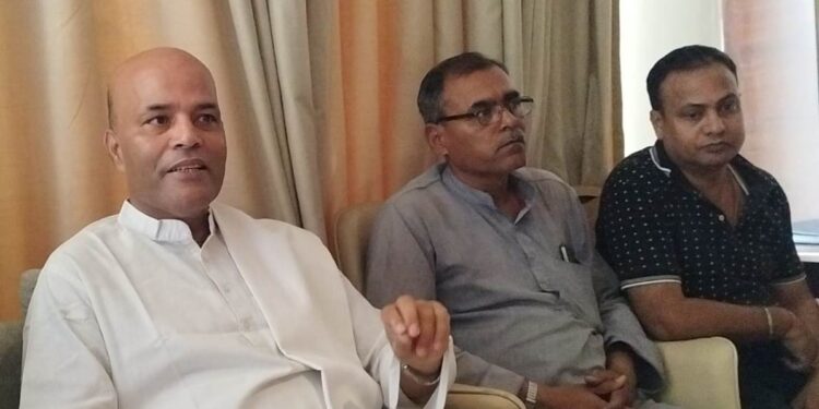 विदेशीको इशारामा धार्मिक द्वन्द्व फैलाएर संविधानमाथि प्रहार : सांसद सिंह