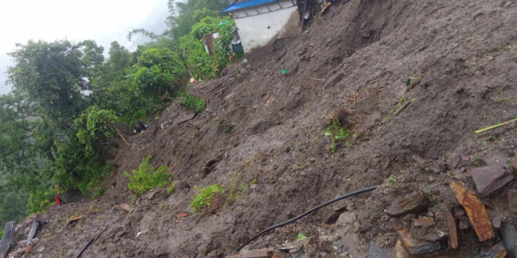 बाढीपहिरामा परी मृत्यु हुनेको संख्या दुई सय २८ जना पुग्यो