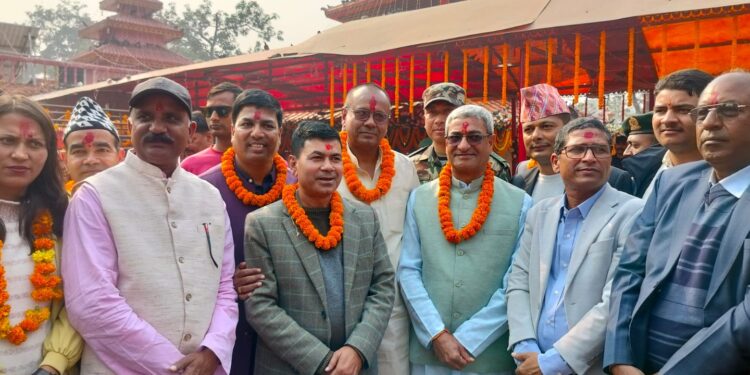 गृहमन्त्री रमेश लेखकद्वारा गढीमाईको दर्शन