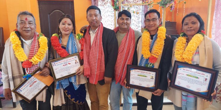 फाेनिज मधेस प्रदेशका चारजना आदिवासी जनजाति पत्रकार सम्मानित