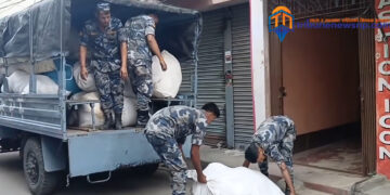वीरगन्जमा वडा नम्बर ६ स्थित लाखौंको अवैध लत्ताकपडा जफत