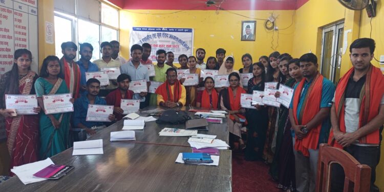 पोखरियामा तीन दिने युवा संसद अभ्यास कार्यक्रम सम्पन्न