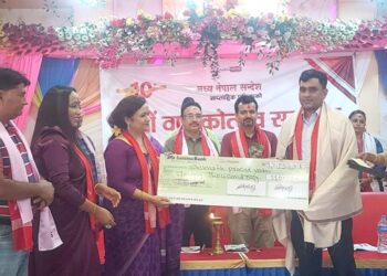 प्रेस सेन्टर नेपाल पर्साका अध्यक्ष यादव ११ हजार नगद सम्मानित