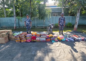सशस्त्र प्रहरी बल,पर्साद्वारा ३ लाख १५ हजार बराबरको सवारी साधन सहित सामानहरु भन्सार दाखिला