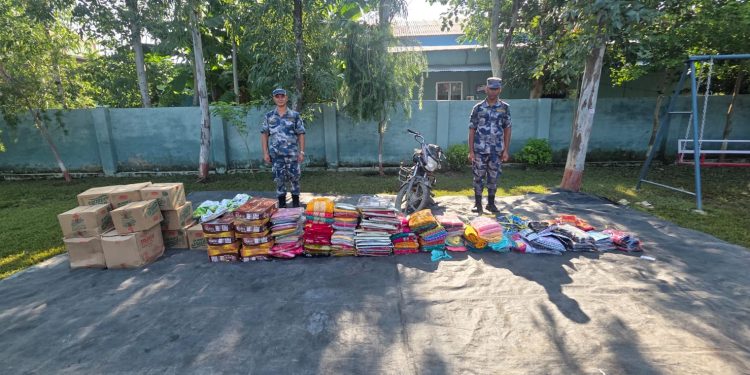 सशस्त्र प्रहरी बल,पर्साद्वारा ३ लाख १५ हजार बराबरको सवारी साधन सहित सामानहरु भन्सार दाखिला