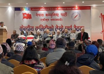 माओवादीमा जान सुहाउँछ ?’ — झलनाथ खनालको प्रश्न माधव नेपाललाई