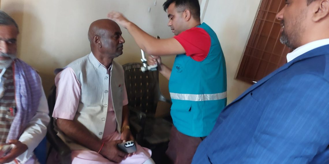 बहुदरमाईको डकैला बहुअरीमा आँखा शिविर सम्पन्न : ३९ जनामा मोतिबिन्दु फेला