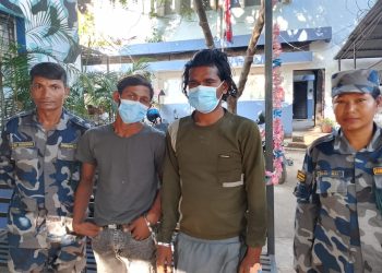 नेपाल भारत संयुक्त सुरक्षा टोलीद्वारा कटुवा पेस्तोलसहित दुई जना पक्राउ