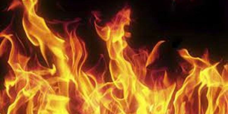 झापामा ८४ वर्षीय वृद्धद्वारा आत्मदाह, घटनास्थलमा प्रहरीको थप टोली खटियो