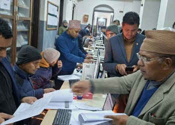 नेकपा एमालेद्वारा प्रतिनिधिसभाका लागि ११० जनाको बन्दसूची दर्ता: तीन पुस्ताको संयोजन गरिएको दाबी