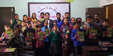 नयाँ कदम नेपालद्वारा अन्तर्राष्ट्रिय अपांग दिवसमा श्रवणशक्ति कम भएका विद्यार्थीलाई शैक्षिक सामग्री र खाजा वितरण