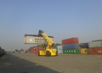 वीरगन्ज भन्सार (ड्राईपोर्ट) मा रोकिएका कन्टेनर फिर्ता गर्ने विषयमा सरोकारवालाबीच छलफल
