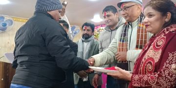 पूर्व गाविस अध्यक्षसहित सयौँ नेता कार्यकर्ता रास्वपा पार्टीमा प्रवेश