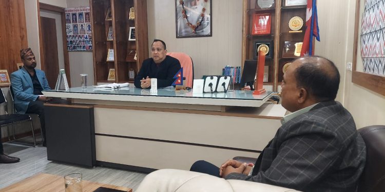 मधेस प्रदेशका खानेपानी मन्त्री र वीरगन्ज महानगरका नगरप्रमुखबीच भेट, खानेपानीको दीर्घकालिन समस्या समाधान बारेमा छलफल
