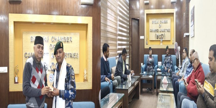 सशस्त्र प्रहरी उपरीक्षक भट्टको बिदाइमा वीरगञ्ज उद्योग वाणिज्य सङ्घद्वारा सम्मान