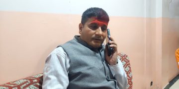 पर्सा–१ मा रास्वपाका हरि पन्तको ‘क्रेज’ : घरदैलो पुग्न भ्याई नभ्याई, मतदाताले नै फोन गरेर बोलाउन थाले