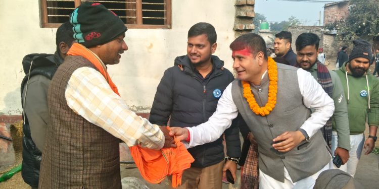 मधेस आन्दोलनका सहिद परिवारद्वारा रास्वपालाई समर्थन : ‘उम्मेदवार पन्त पुगे सहिद दिलिप चौरसियाको घर’