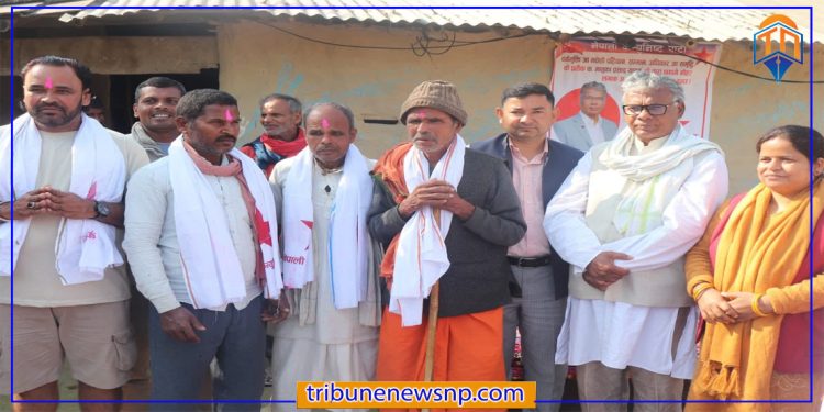 एमाले परित्याग गरी ५ जना नेता नेकपामा प्रवेश, मातृका यादवद्वारा स्वागत