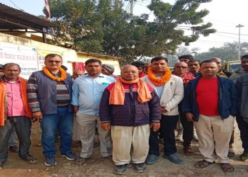 पर्सा-२ मा अमिताभ बच्चन दासको घरदैलो: ‘आँखा’ चिह्नमा मतदान गर्न र विकासको लहर ल्याउन उम्मेदवारको अपिल