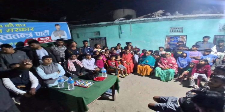 रास्वपाद्वारा वीरगञ्जको पटेलनगरमा कोणसभा सम्पन्न; ‘अब जनता झुक्किने छैनन्’ : हरि पन्त