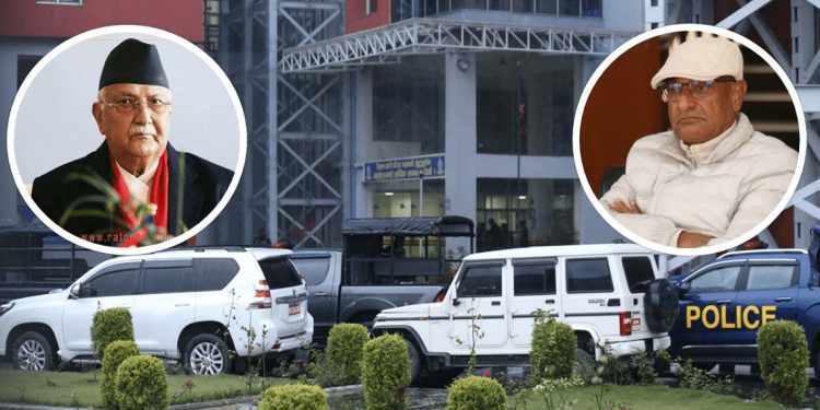 पूर्वप्रधानमन्त्री ओली र पूर्वगृहमन्त्री लेखक पक्राउ: ‘हेलचेक्र्याइँ गरी ज्यान मारेको’ अभियोग