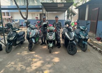 पर्सामा १७ लाख ३० हजार मूल्यका २२ थान अवैध इलेक्ट्रिक स्कुटर बरामद