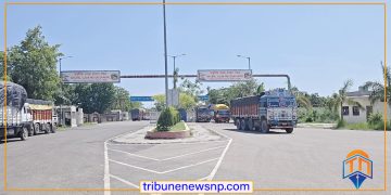 दुईबर्षदेखि भारतीय कस्टमद्वारा नेपालतर्फ भन्सारमा बिहानै गाडी छोड्न अटेर