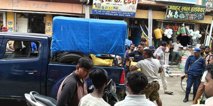 भारतबाट ल्याइएको युरिया मल कलैयाबाट बरामद : किसानको बाध्यता कि कानुनी उल्लङ्घन ?