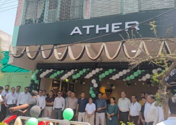 एथर ब्राण्डको स्कुटर शोरुम ‘एक्सपिरियन्स सेन्टर’ वीरगन्जमा खुल्यो, २० वटाको अग्रिम बुकिङ्ग, उदघाटनकै दिन एउटाबिक्री