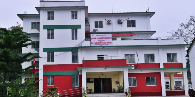 एमालेको दबाबमा मध्यरातमा सुदूरपश्चिमको पौने ३८ अर्बको बजेट, प्रतिपक्षद्वारा बैठक बहिष्कार