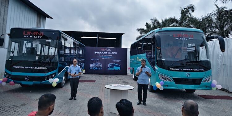 ओम्नी मोबिलिटीद्वारा वीरगञ्जमा चेरी र वान्डा ब्रान्डका विद्युतीय बस सार्वजनिक