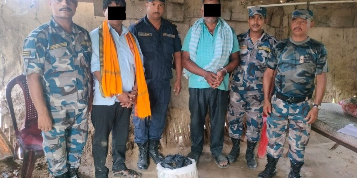 पर्सामा ५ किलो गाँजा र मोटरसाइकलसहित दुई भारतीय नागरिक पक्राउ