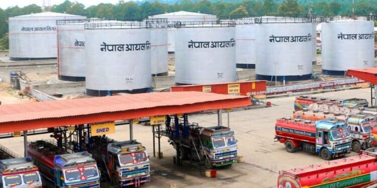 पेट्रोलियम पदार्थको मूल्य यथावत, निगमलाई १५ दिनमा ८१ करोड घाटा हुने
