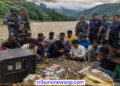 नदीले बगाएर ल्याएको सेफ फोड्दै गरेका २९ जना नियन्त्रणमा, ९२ लाखभन्दा बढी रकम बरामद