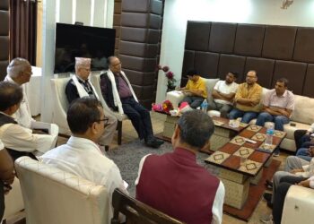 प्रचण्डले सम्झाए वीरगन्जका उद्योगी व्यावसायीलाई आफ्नो नेतृत्वमा भएको परिवर्तन र विकास