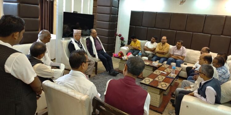 प्रचण्डले सम्झाए वीरगन्जका उद्योगी व्यावसायीलाई आफ्नो नेतृत्वमा भएको परिवर्तन र विकास
